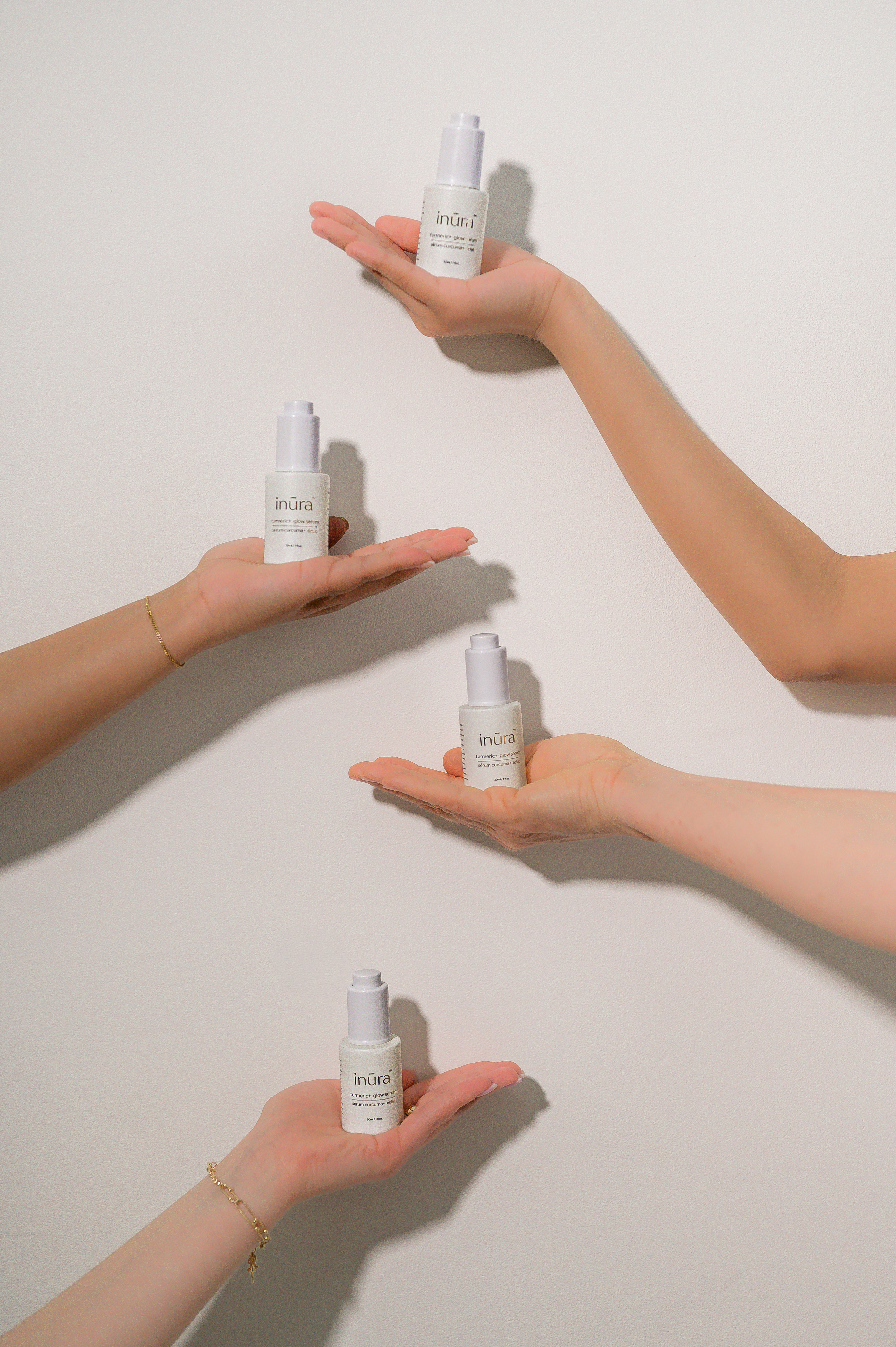 turmeric+ glow serum by inūra